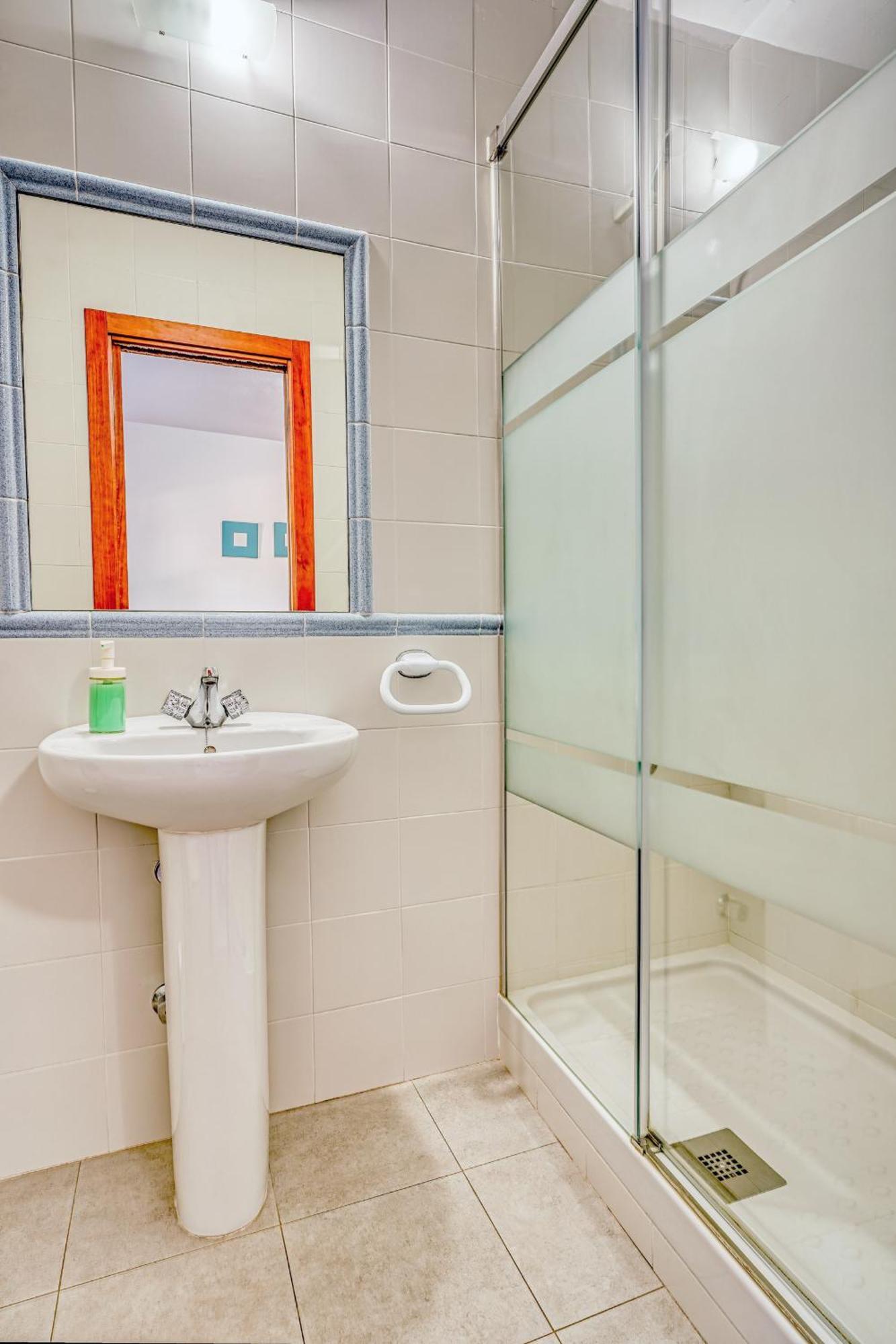 Ochomin Hostel Сан-Мартин-дель-Тесорильо Экстерьер фото